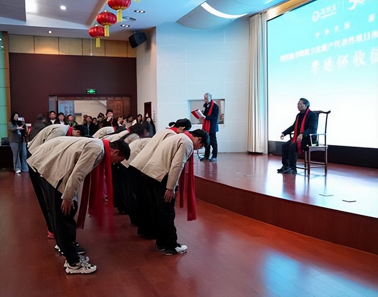 守正创新传薪火 汝瓷文脉续华章——李廷怀大师第五批收徒仪式圆满举行