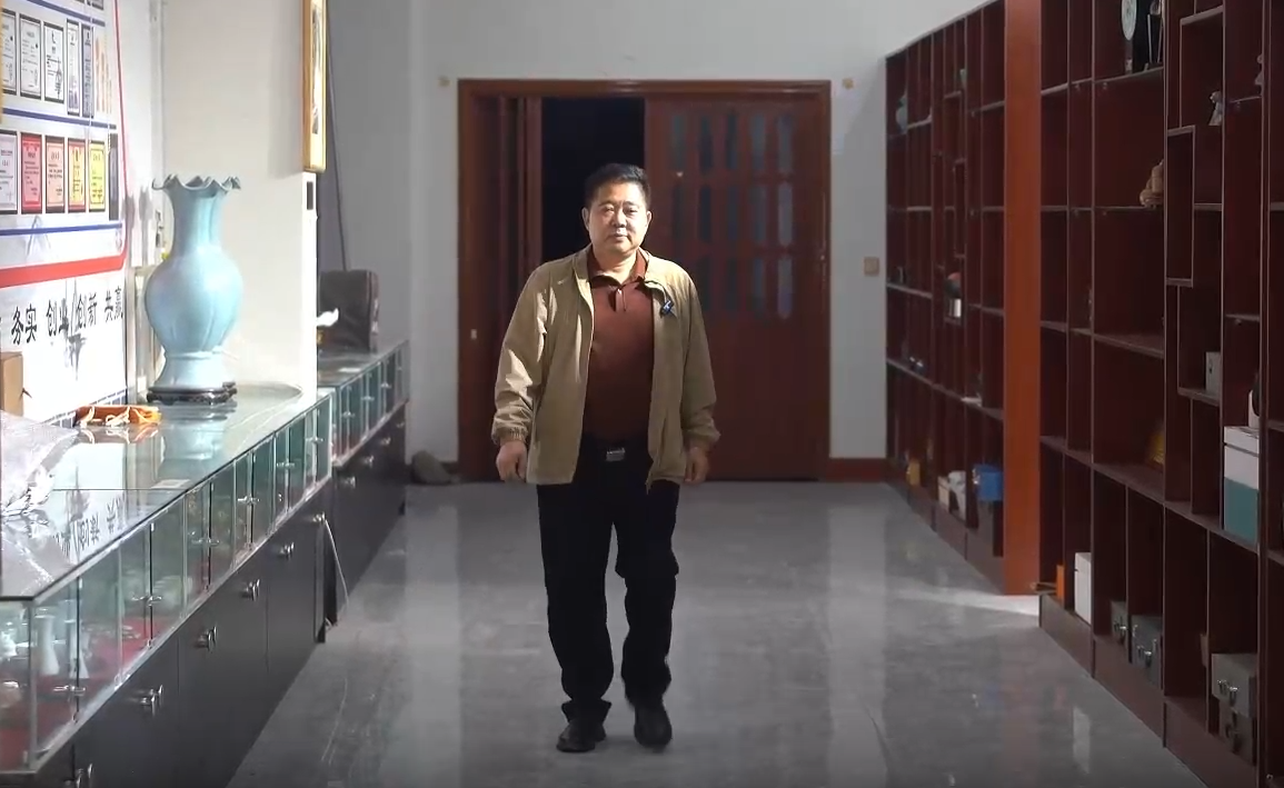 河南陶瓷40年探访记：走进坤彤陶瓷